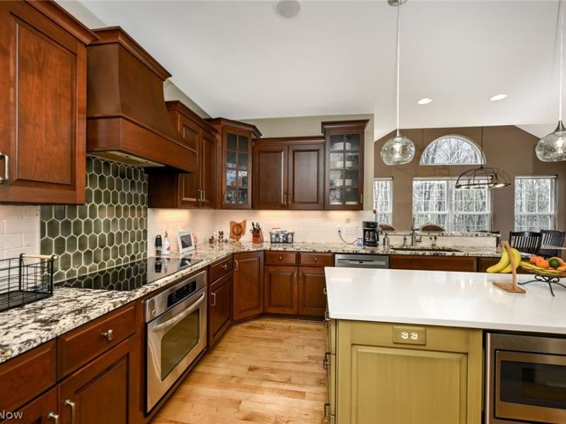 980 Queens Gate Way, Wadsworth, OH 44281 Photo 15