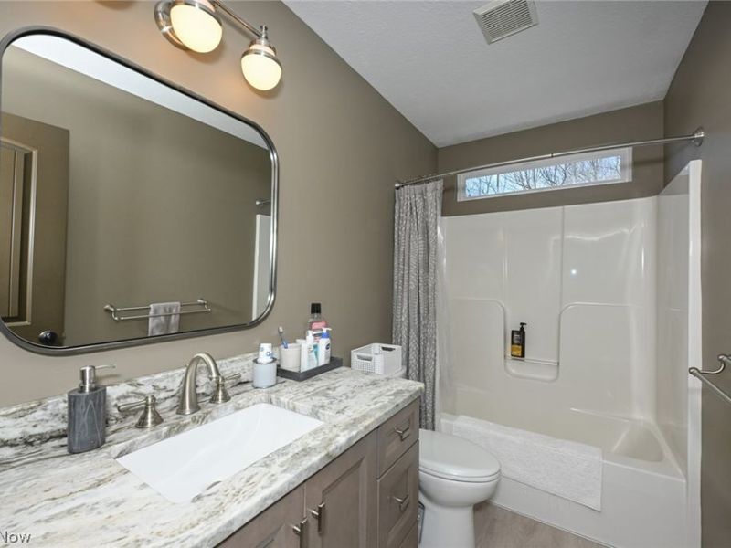 980 Queens Gate Way, Wadsworth, OH 44281 Photo 27