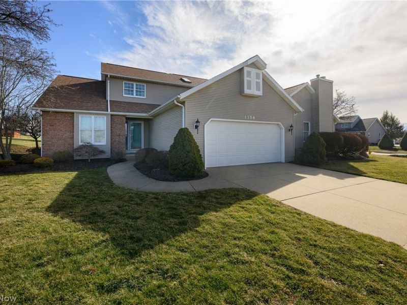 1358 S Azalea Boulevard, Barberton, OH 44203 Photo 2