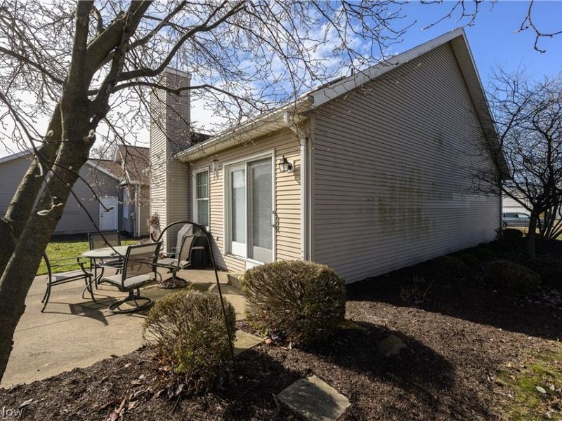 1358 S Azalea Boulevard, Barberton, OH 44203 Photo 4