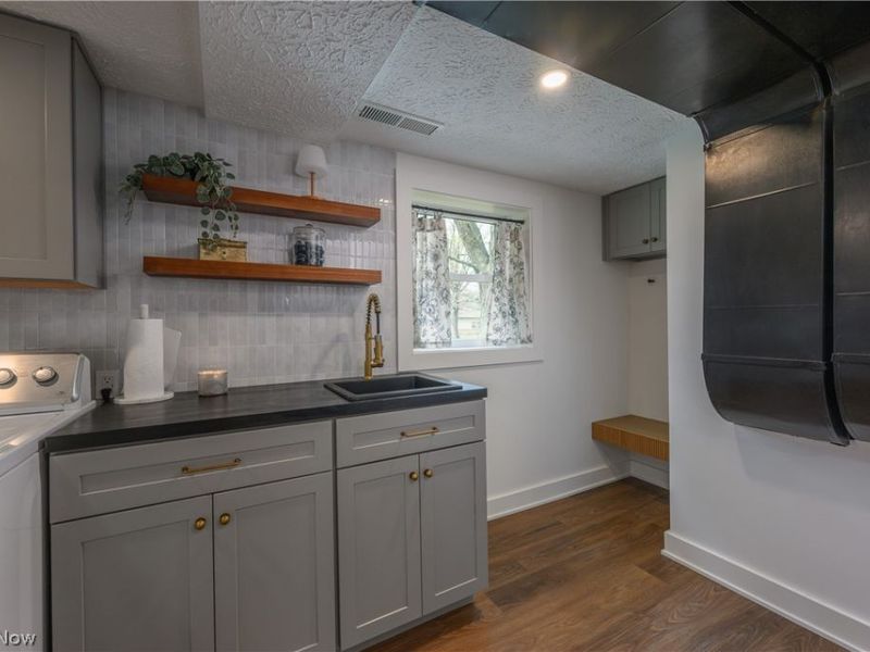 11490 Peach Glen Avenue NW, Uniontown, OH 44685 Photo 12