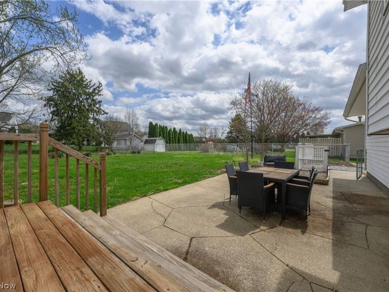 11490 Peach Glen Avenue NW, Uniontown, OH 44685 Photo 30