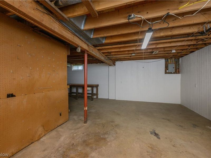 11490 Peach Glen Avenue NW, Uniontown, OH 44685 Photo 35