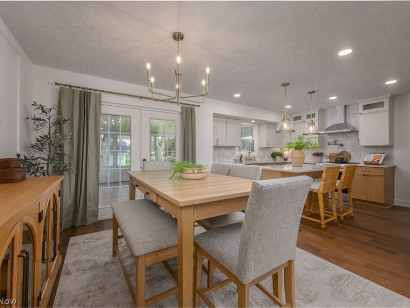 11490 Peach Glen Avenue NW, Uniontown, OH 44685 Photo 5