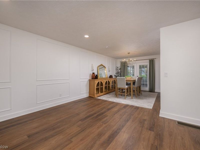 11490 Peach Glen Avenue NW, Uniontown, OH 44685 Photo 7