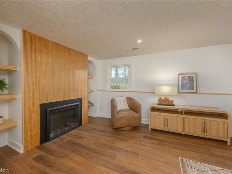 11490 Peach Glen Avenue NW, Uniontown, OH 44685 Photo 9