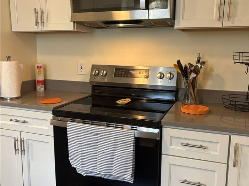 1216 Hardesty Boulevard, Akron, OH 44320 Photo 12