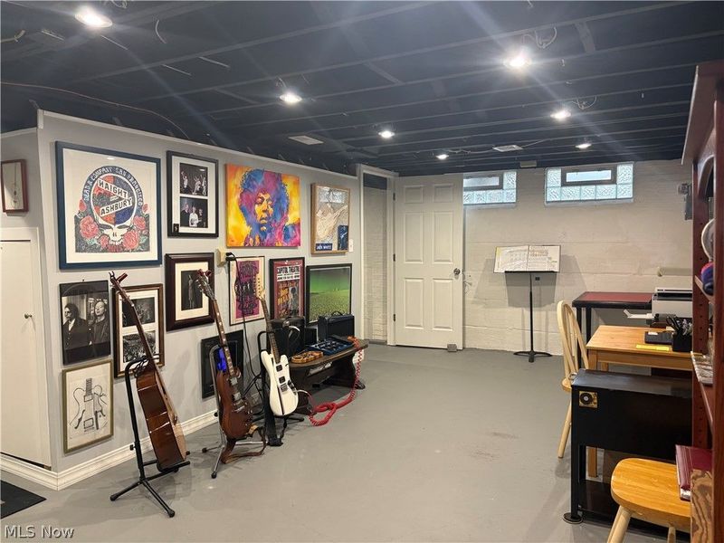 1216 Hardesty Boulevard, Akron, OH 44320 Photo 25