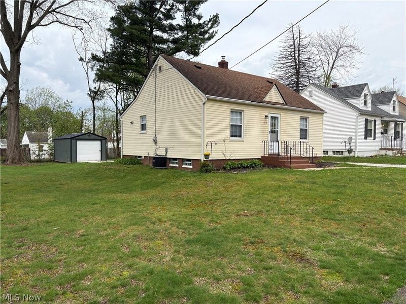 1216 Hardesty Boulevard, Akron, OH 44320 Photo 5