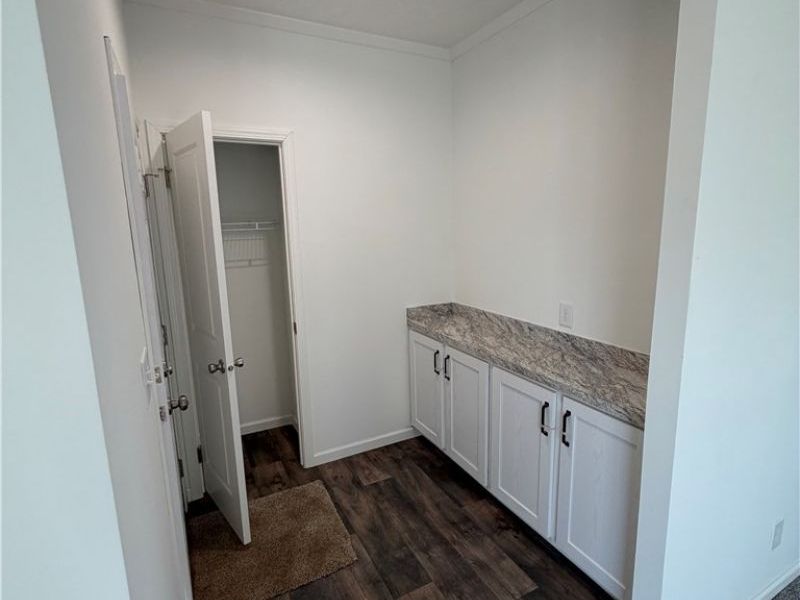 805 Lee Street, Zanesville, OH 43701 Photo 9