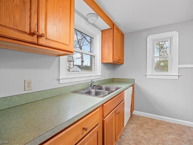 254 Boston Avenue, Elyria, OH 44035 Photo 12