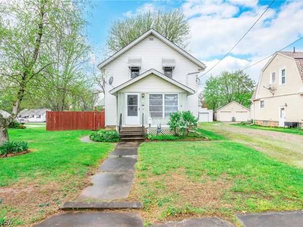 588 Jackson Street , Amherst, OH 44001