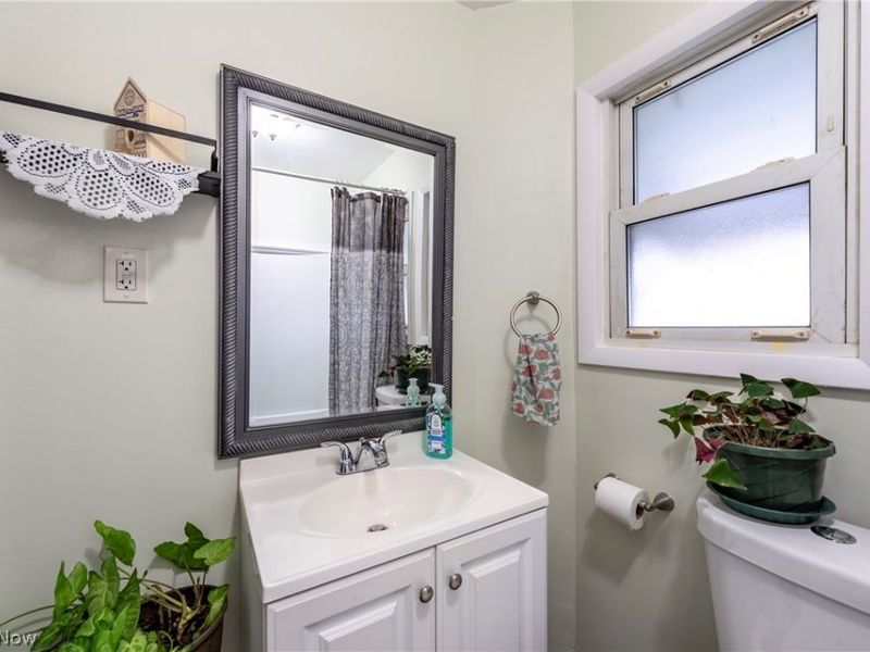 588 Jackson Street, Amherst, OH 44001 Photo 16