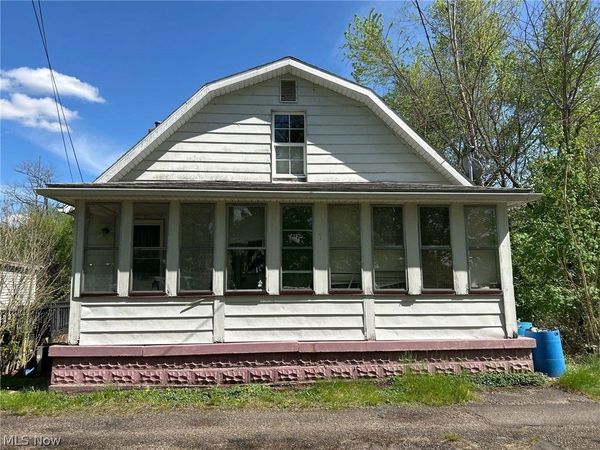 119 Belle Alley , Uhrichsville, OH 44683