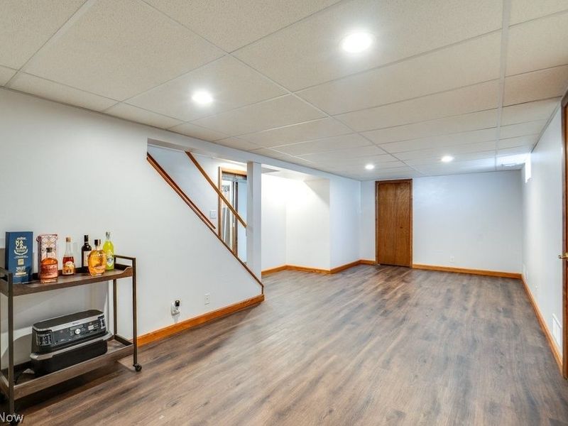 2048 Congo Street, Akron, OH 44305 Photo 27