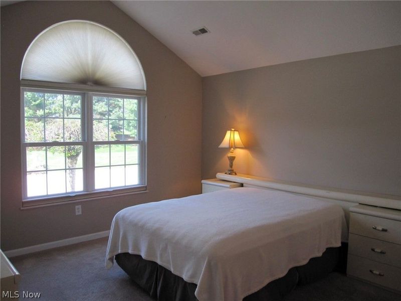 584 Crossings Circle, Tallmadge, OH 44278 Photo 12