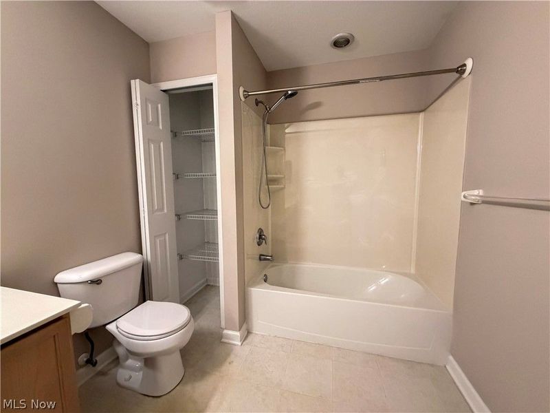 584 Crossings Circle, Tallmadge, OH 44278 Photo 23