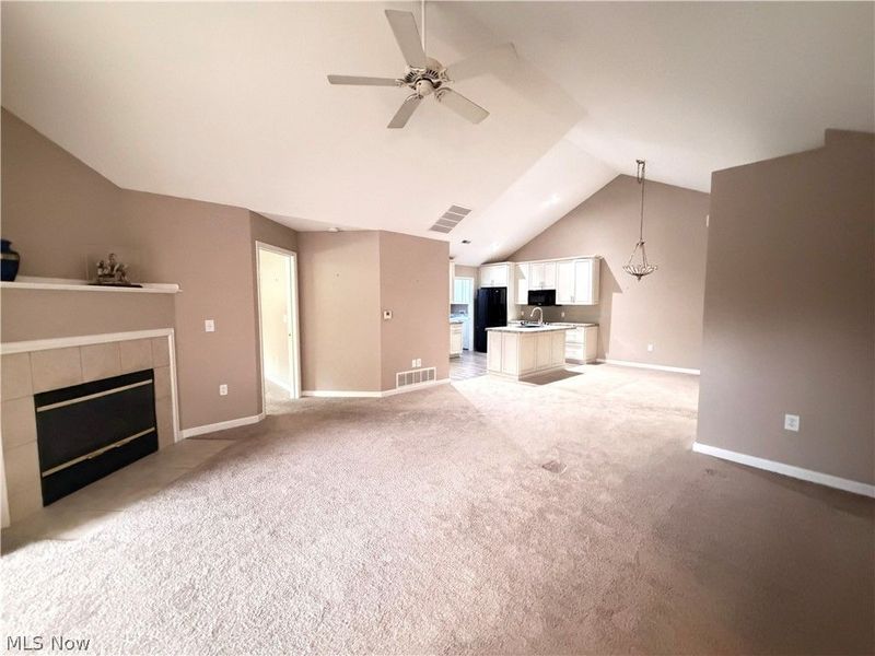 584 Crossings Circle, Tallmadge, OH 44278 Photo 5