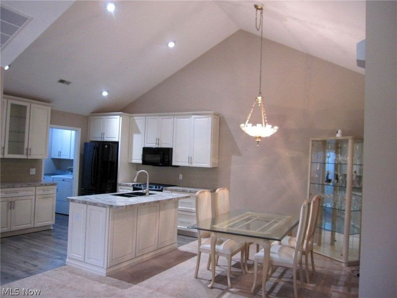 584 Crossings Circle, Tallmadge, OH 44278 Photo 7