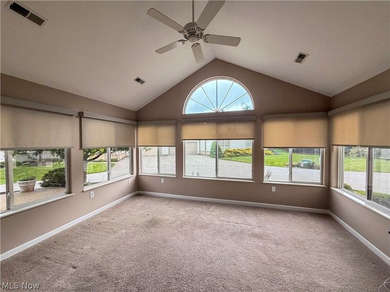 584 Crossings Circle, Tallmadge, OH 44278 Photo 8