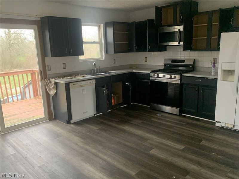 238 Raymond Avenue NW, Warren, OH 44483 Photo 5