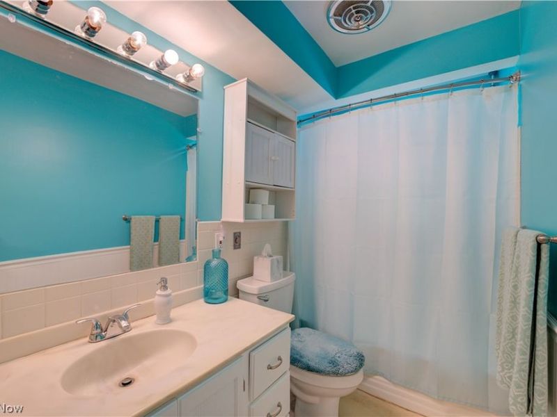 2015 Wallace Lane, Lorain, OH 44053 Photo 14