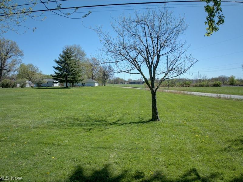 2015 Wallace Lane, Lorain, OH 44053 Photo 29