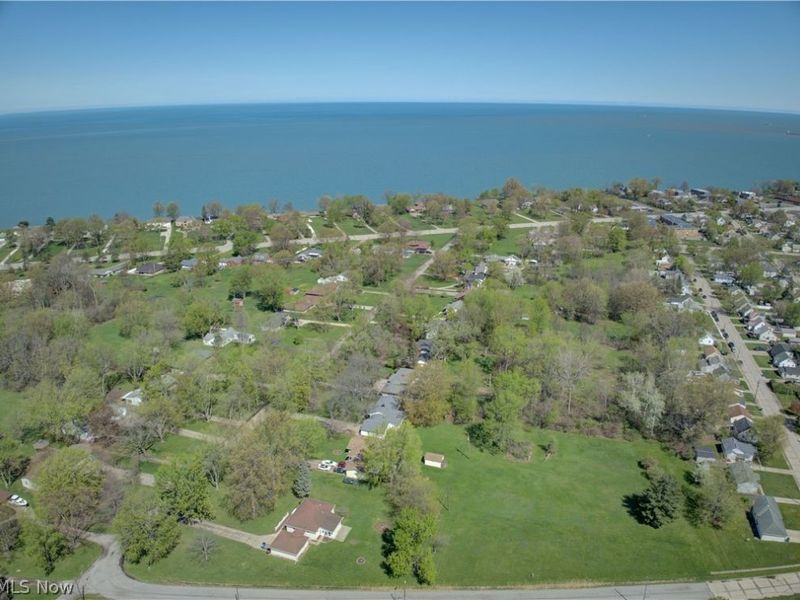 2015 Wallace Lane, Lorain, OH 44053 Photo 32