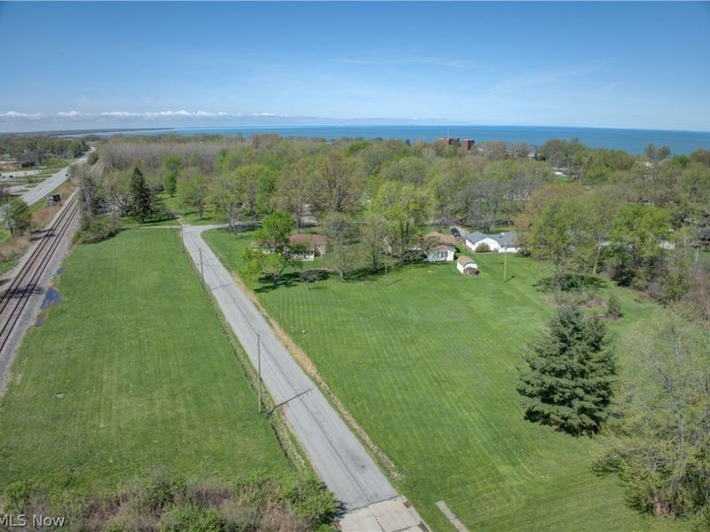 2015 Wallace Lane, Lorain, OH 44053 Photo 34