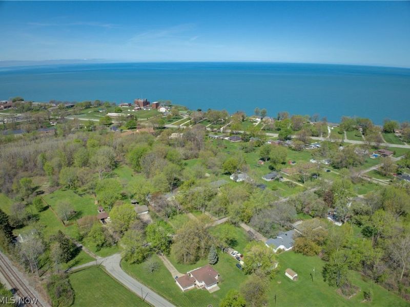 2015 Wallace Lane, Lorain, OH 44053 Photo 35