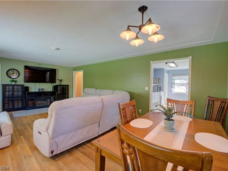 2015 Wallace Lane, Lorain, OH 44053 Photo 6