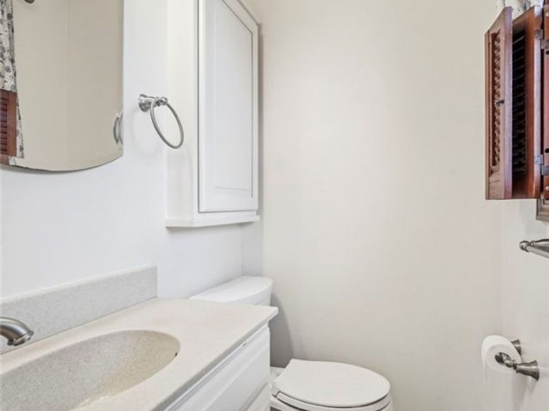 2430 Easton Street NE, Canton, OH 44721 Photo 18