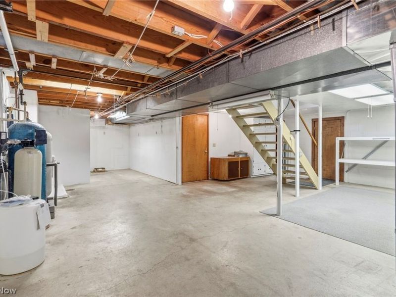 2430 Easton Street NE, Canton, OH 44721 Photo 23