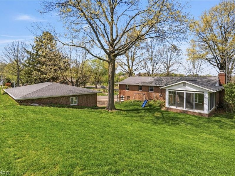 2430 Easton Street NE, Canton, OH 44721 Photo 4