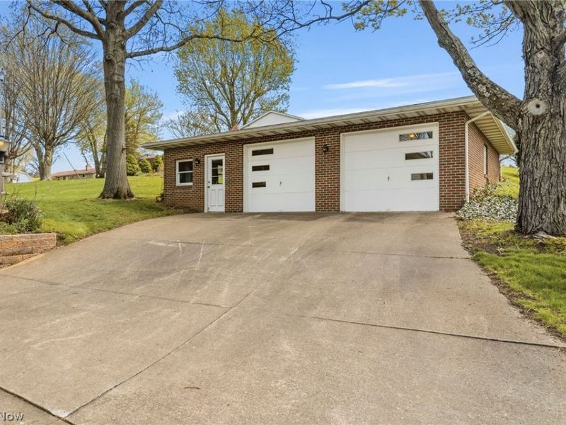 2430 Easton Street NE, Canton, OH 44721 Photo 5