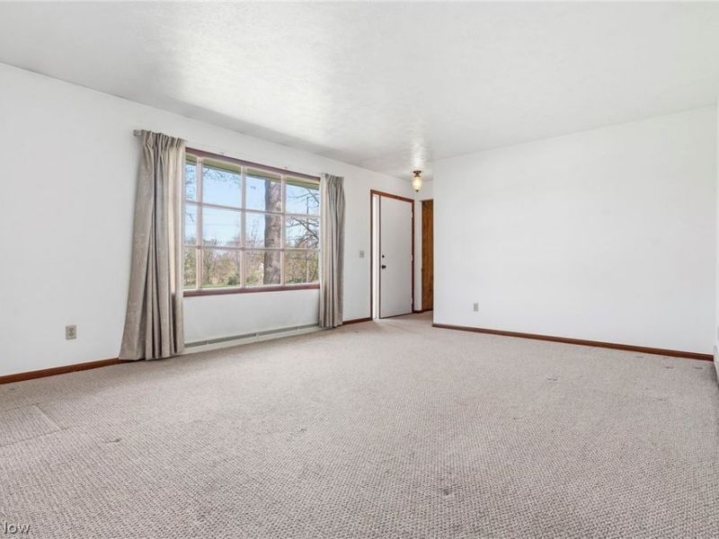 2430 Easton Street NE, Canton, OH 44721 Photo 7