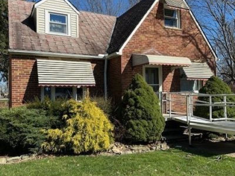 5857 W 54th Street, Parma, OH 44129 Photo 1