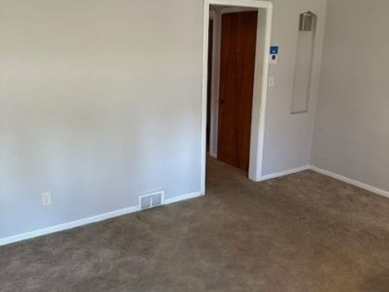 5857 W 54th Street, Parma, OH 44129 Photo 3