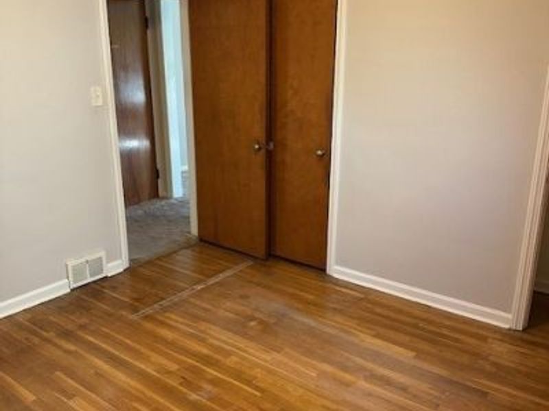 5857 W 54th Street, Parma, OH 44129 Photo 7