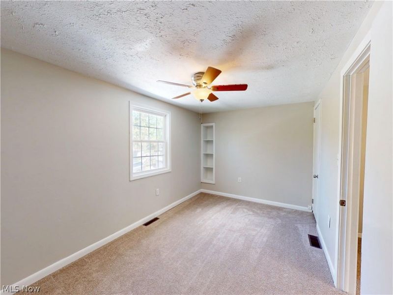 867 Sunset View Boulevard, Tallmadge, OH 44278 Photo 32