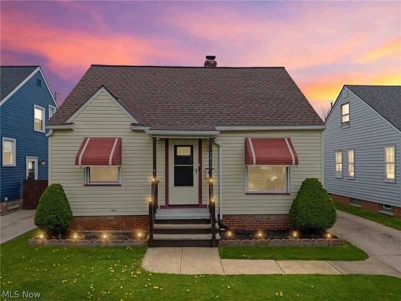 7416 Wefel Avenue , Brooklyn, OH 44144 Photo 2