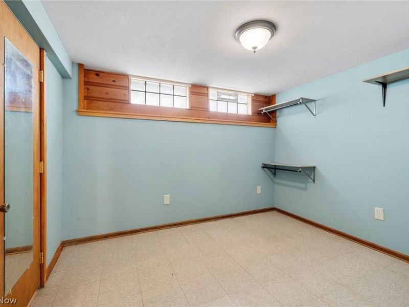 7416 Wefel Avenue , Brooklyn, OH 44144 Photo 23