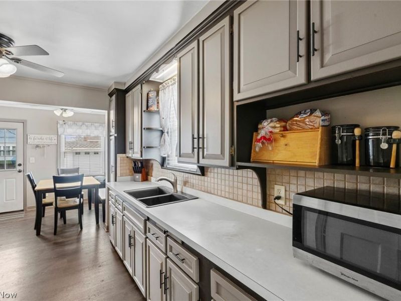 7416 Wefel Avenue , Brooklyn, OH 44144 Photo 9