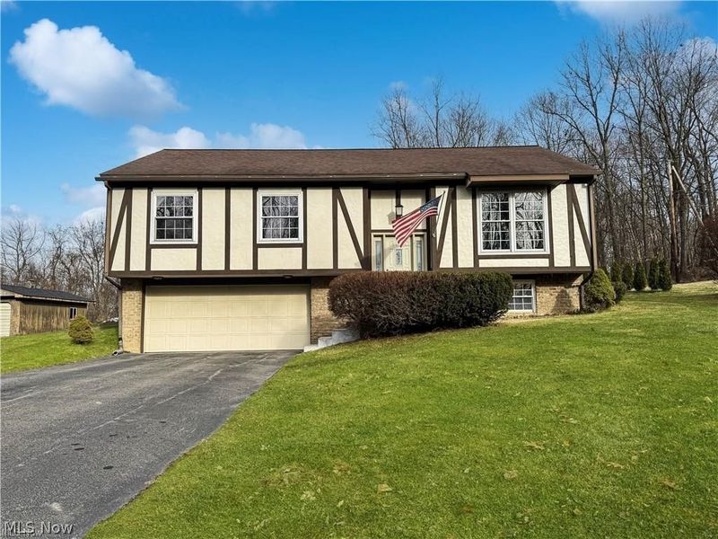 1392 Homestead Drive, East Liverpool, OH 43920 Photo 1