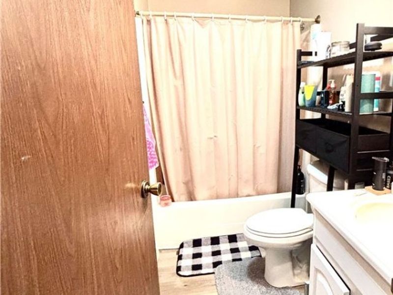 1392 Homestead Drive, East Liverpool, OH 43920 Photo 12