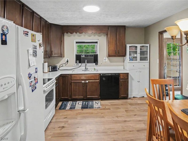 1392 Homestead Drive, East Liverpool, OH 43920 Photo 7