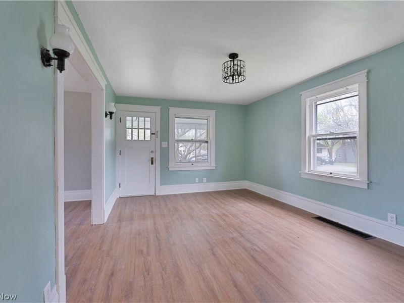 3827 Frederick Street, Youngstown, OH 44515 Photo 5