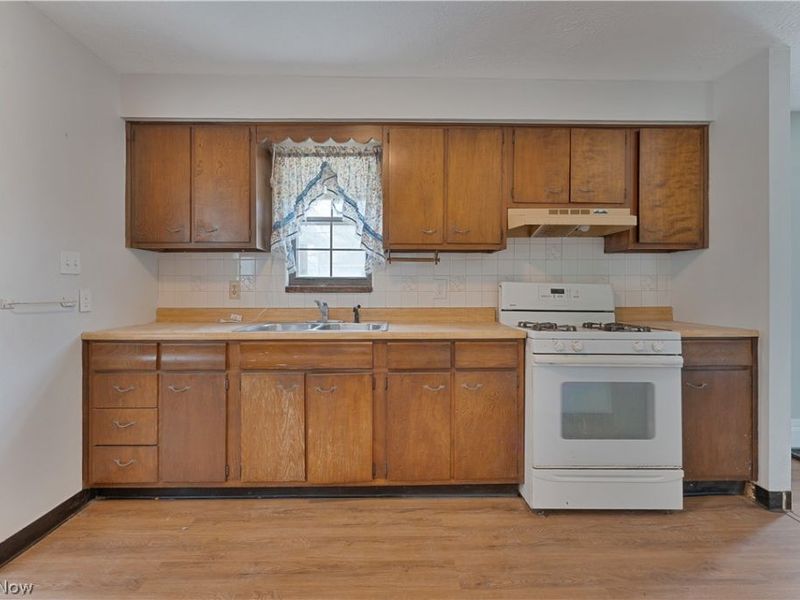 3827 Frederick Street, Youngstown, OH 44515 Photo 9