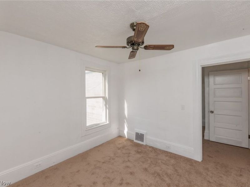 1986 W 93rd Street, Cleveland, OH 44102 Photo 32