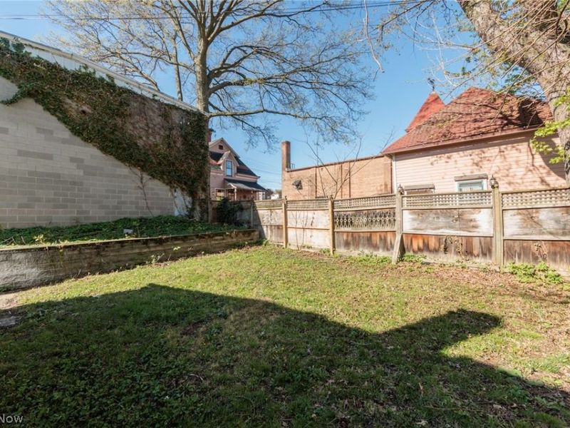 1986 W 93rd Street, Cleveland, OH 44102 Photo 43